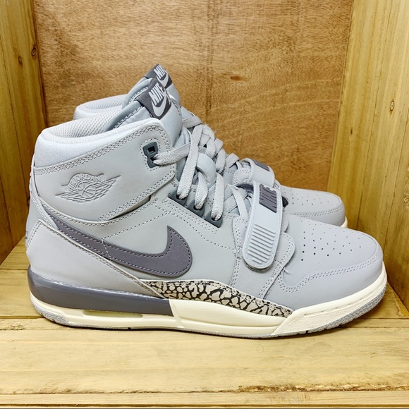 Nike Other - 🔥 NEW Nike Air Jordan Legacy - Size 7Y